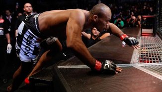 Jacare Souza иска двубой с победителя между Bisping и Kennedy