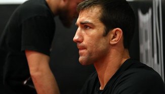 Rockhold: Bisping не се радва на боя