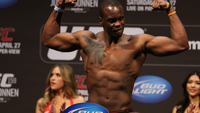 Ovince St. Preux срещу Pat Cummins на 18 април