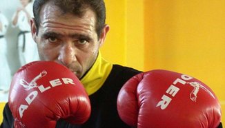 Серафим Тодоров: В сравнение с Мейуедър и Пакиао аз съм извънземен боксьор
