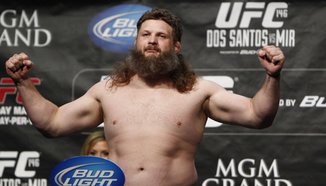 Roy Nelson изрази недоволство от загубата срещу Mitrione