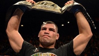 Cain Velasquez започва нов поход към шампионското място в UFC