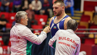 Милов, Амаев и Петров са на репешажи