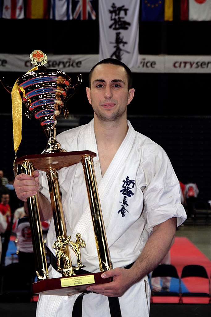 Валери Димитров с девета европейска титла по карате — Mmabg 