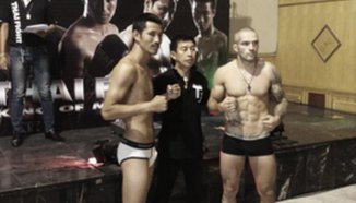 Веселин Веселинов срещу Sudsakorn Sor Klinmee в "Thai Fight 2013"