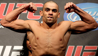 Renan Barao срещу Eddie Wineland в UFC 161