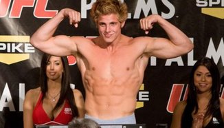 Matt Riddle подписа с Legacy FC