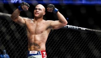 Robbie Lawler подписа договор с UFC