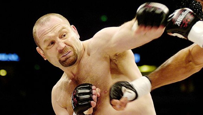 Vladimir Matyushenko подписа с Bellator