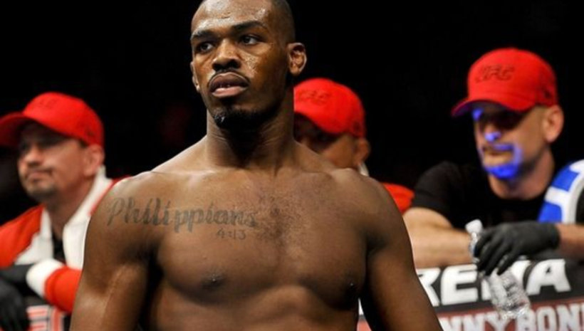 Jon Jones е счупил палеца на крака си по време на двубоя му с Chael Sonnen