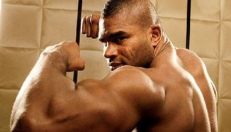 Overeem се завръща в UFC през август