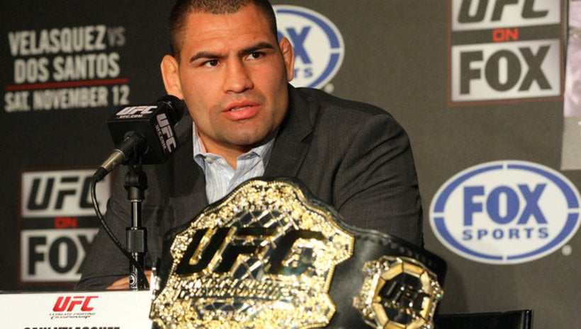 Cain Velasquez срещу Junior dos Santos 3 през октомври