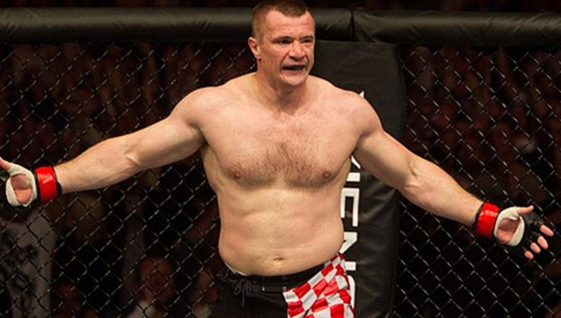 Mirko Cro Cop срещу Aleksander Emelianenko през ноември