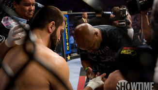 Arlovski: Сритаха ми задника, толкова е просто