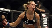 Cris Cyborg: Ronda Rousey е леко психично болна