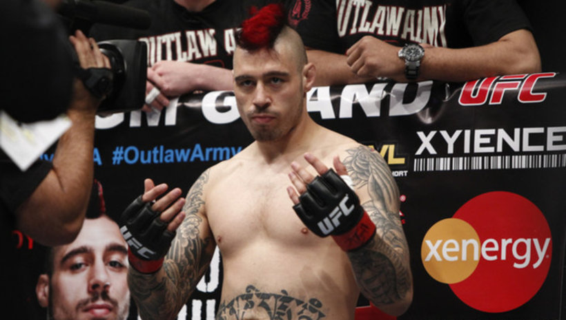 Ако не подпише с UFC, Dan Hardy започва с муай тай