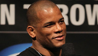 Hector Lombard срещу Jake Shields през март