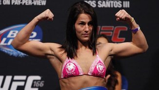 Jessica Eye срещу Alexis Davis в UFC 170