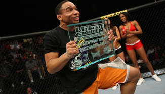 John Dodson срещу John Moraga на 7-ми юни