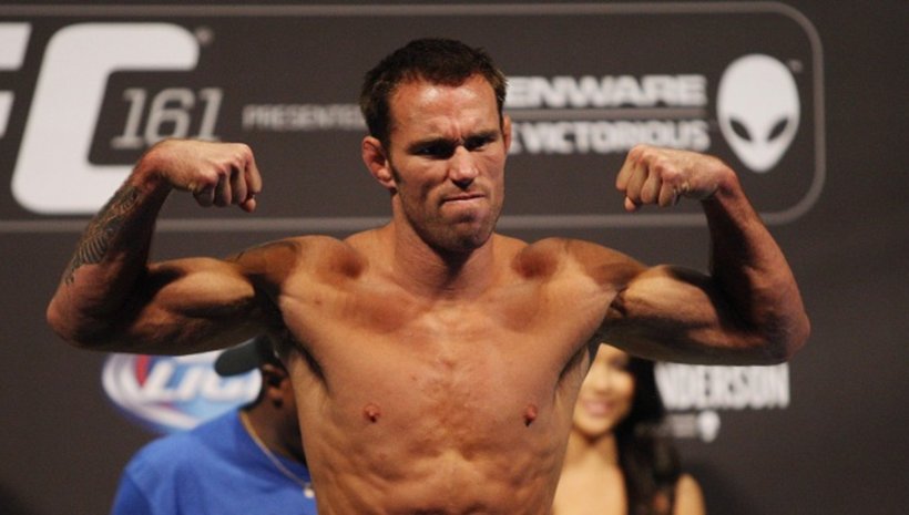 Jake Shields подписа с WSOF