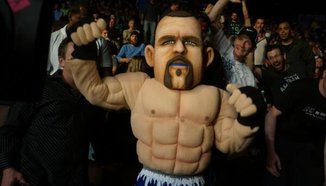 Видяхте ли костюмът на Chuck Liddell в UFC Fight Night 40?