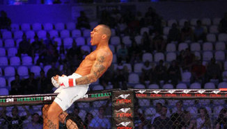 WSOF подписа с непобедения боец Sheymon Moraes