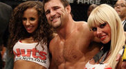 Phil Baroni срещу Karo Parisyan в Bellator 122