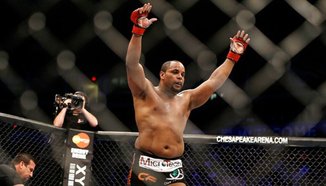 Cormier иска да бие Jones всичките 25 минути от срещата им