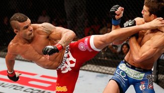 Rockhold за Belfort: Сега вече той има пилешки врат