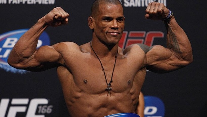 Hector Lombard предзвика Matt Brown