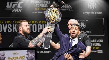 Неочаквани моменти от UFC, за които постоянно си спомняме!