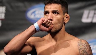 Rafael dos Anjos е следващият претендент за титлата на Anthony Pettis