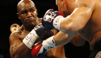 Evander Holyfield стана промоутър