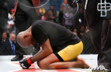 Кое е по-драматично - контузията на Anderson Silva или положителния му допинг тест?