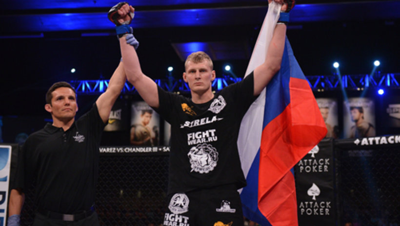 Alexander Volkov се завръща в Bellator 136