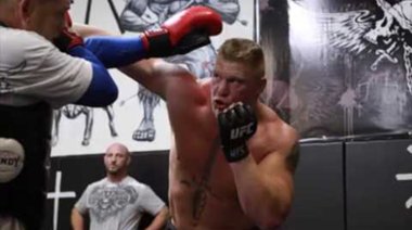 Brock Lesnar тренира muay thai