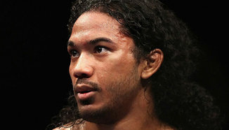 Benson Henderson срещу Michael Johnson в TUF 21 Finale