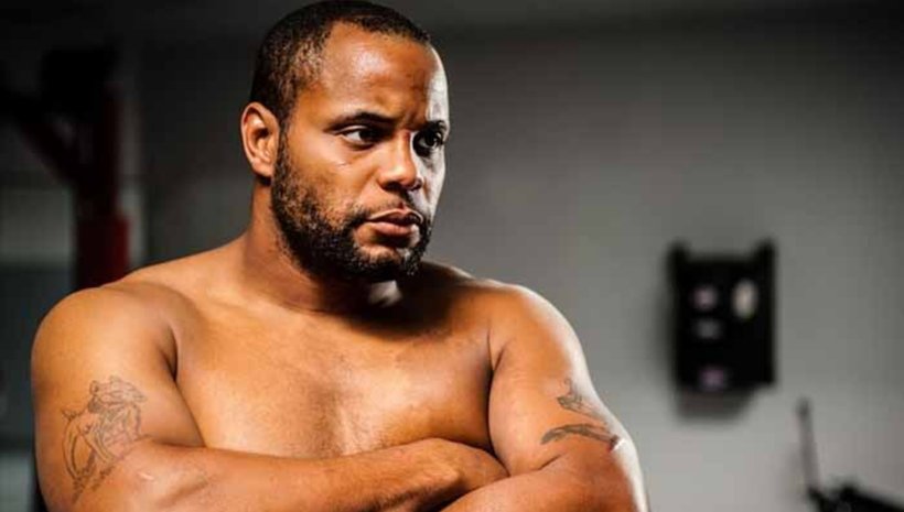 Daniel Cormier се панирал заради свалянето на килограми преди UFC 187