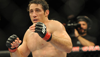 Tim Kennedy иска двубой срещу Dan Henderson