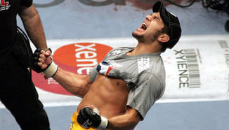 Patrick Cote срещу Josh Burkman в UFC Fight Night 74