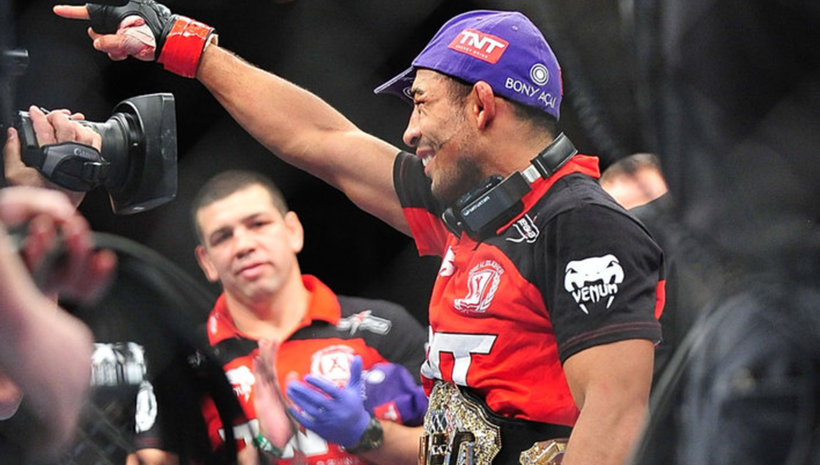 Jose Aldo и неговите фенове подкрепят Mendes