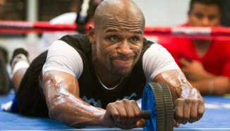 Floyd започна подготовка за последната си битка