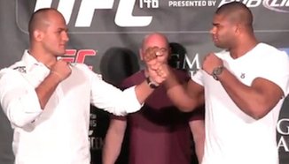 Alistair Overeem срещу Junior Dos Santos ще се състой