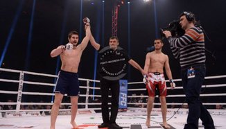 Да помогнем на български ММА боец да пробие на руския ринг