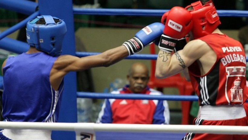 Втори ден в Плевен продължават срещите от държавното по бокс