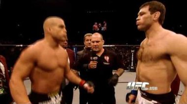 UFC 106 - подбрани моменти