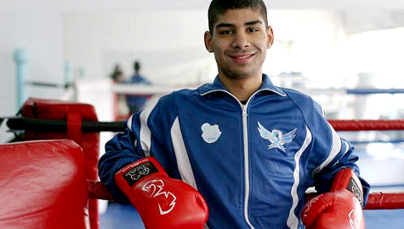 Стефан Иванов стартира с победа в Самсун