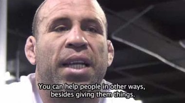 Wanderlei Silva ви пожелава весели празници