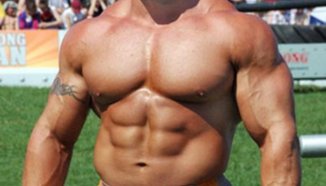 Mariusz Pudzianovski обича да налага големи и меки хора