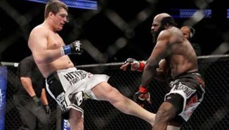 Kimbo Slice аут от UFC след загубата си от Matt Mitrione